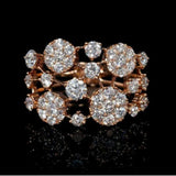 Anillo antiguo de oro rosa con piedras brillantes