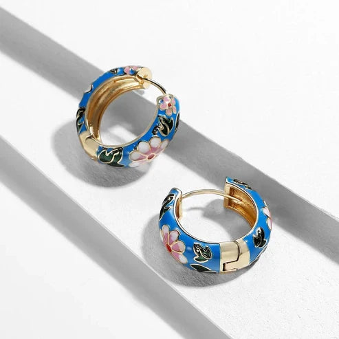 Joyería Floral Negra de Lujo