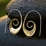 Pendientes en espiral bohemios en oro y plata
