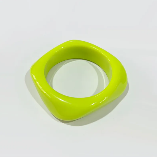 Pulsera Cuadrada Colorida de Acrílico