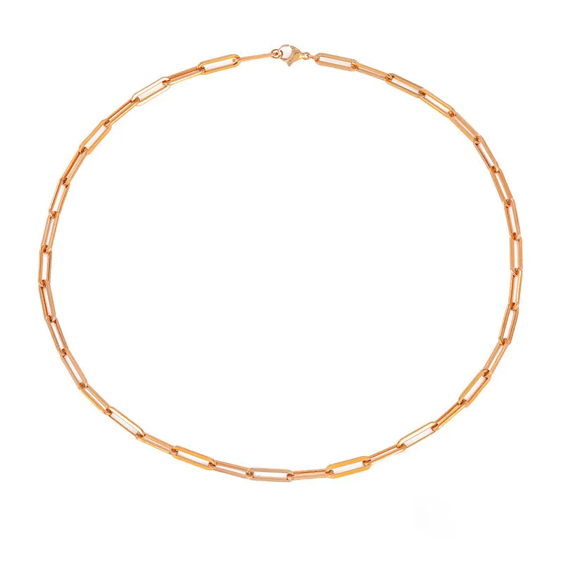 Collar de mujer con cadena de acero