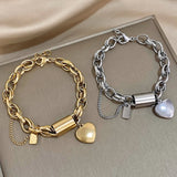 Pulsera de oro gruesa