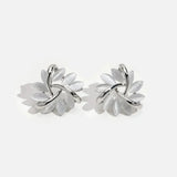 Pendientes Elegantes y Refinados con Flores de Ópalo en Oro