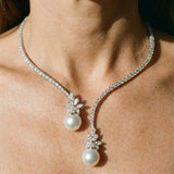 Collar Elegante y Brillante de Perlas en Plata