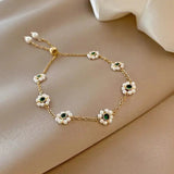 Elegantes pulseras con cristales verdes