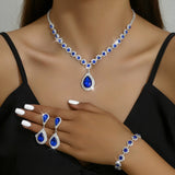 Conjunto completo de tres piezas de joyería para novias