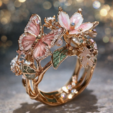 Anillo de mariposa brillante de la naturaleza con circonio