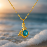 Collar de Sirena Dorada con Cristal Azul