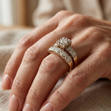 Anillo de oro atemporal