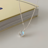 Collar de piedra lunar
