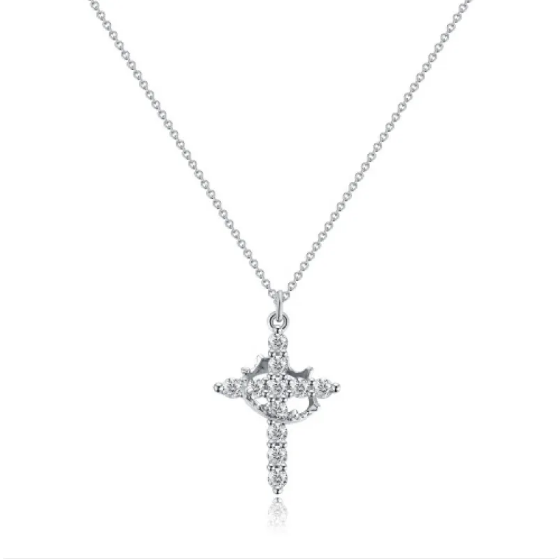 Collar con cruz y corona de diamantes