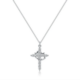 Collar con Cruz y Corona de Diamantes