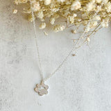 Collar con pata de plata – Acero inoxidable