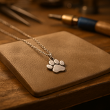Collar con pata de plata – Acero inoxidable