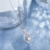 Collar con cierre en plata y cristal