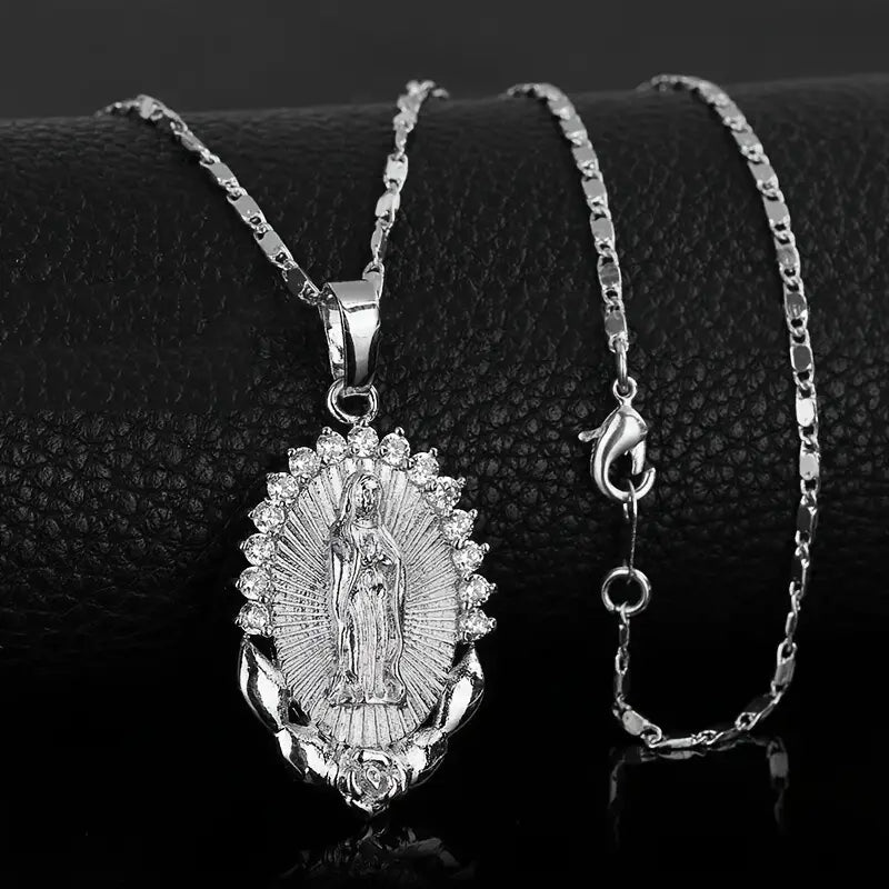 Cadena con medalla de la Virgen María