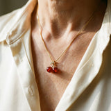 Collar de cerezas en oro