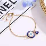 Pulsera lujosa con el ojo de la Gorgona