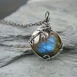 Collar Maria con piedra lunar