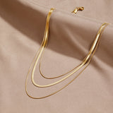 Collar de oro multicapa