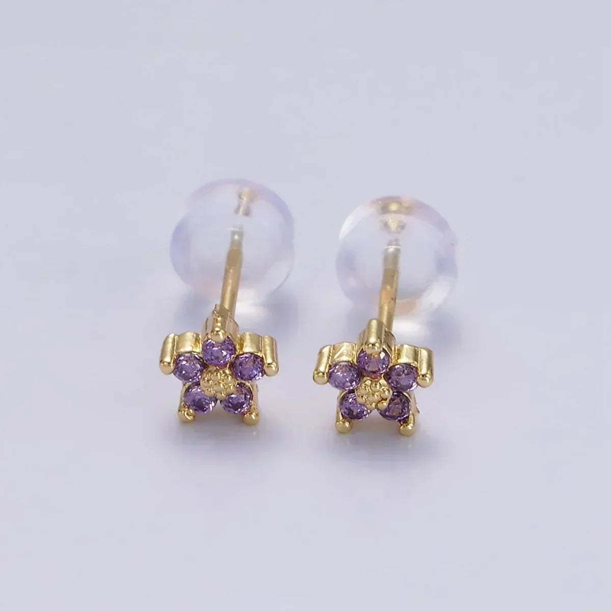 Pendientes de aro con delicado motivo floral