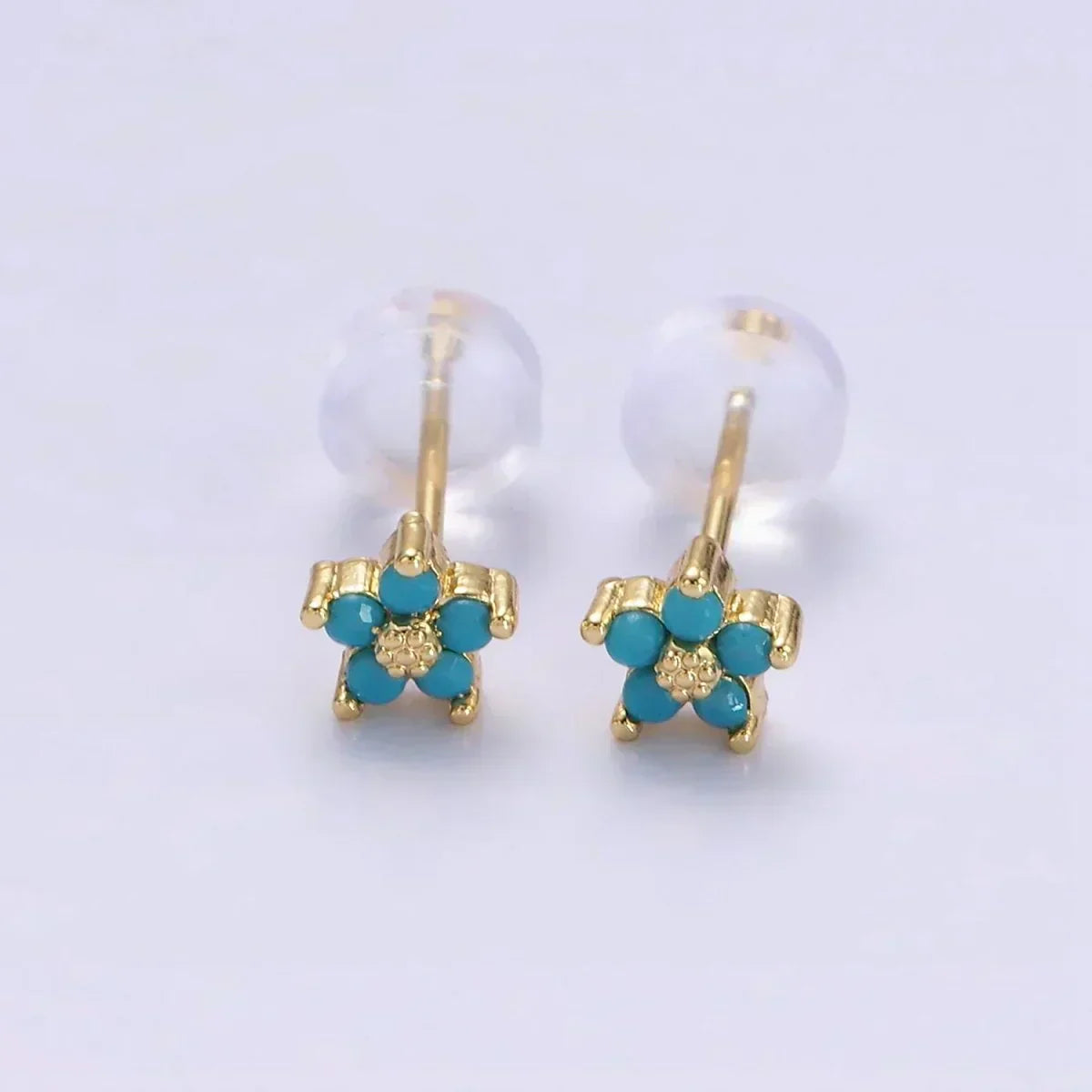 Pendientes de aro con delicado motivo floral