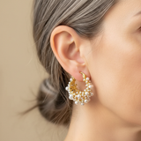 Pendientes de oro con diseño vintage y perlas