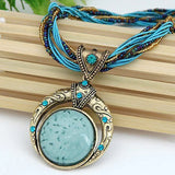 Collar retro con colgante etnológico de cristal verde