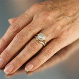 Conjunto de Anillos Retro en Oro con Circonita