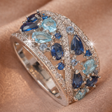 Anillo Retro con zirconitas azules