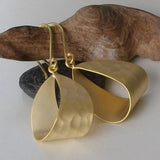 Pendientes retro dorados