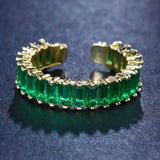 Anillo de oro y esmeralda