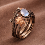 Anillo con piedra lunar natural