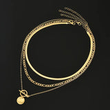 Collar de capa con monedas y textura