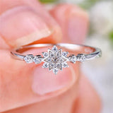 Anillo de copos de nieve de plata