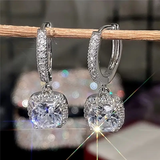 Pendientes vintage plateados con circonitas