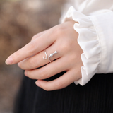 Anillo ajustable con gatitos en plata