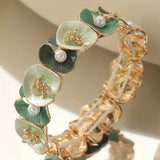 Brazalete Vintage con Flores Verdes y Margaritas